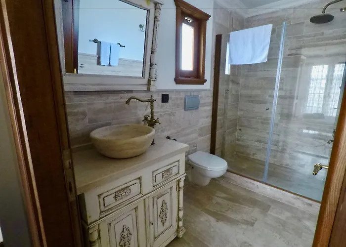 Tas Bahce Cunda Ayvalik