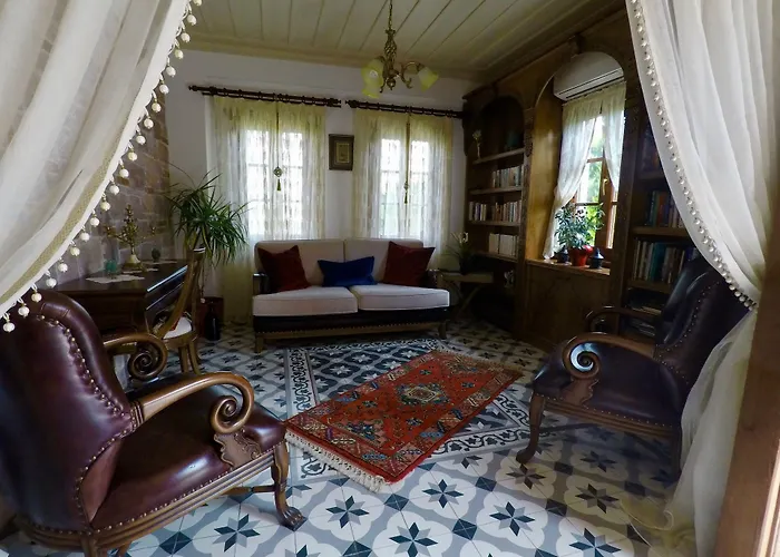 Tas Bahce Cunda Hotel