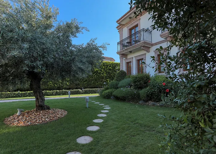 Tas Bahce Cunda Hotel *