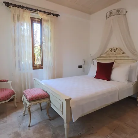 Hotel Tas Bahce Cunda *