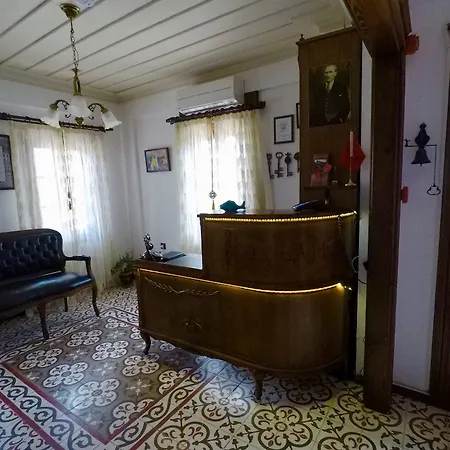 Tas Bahce Cunda Ayvalı