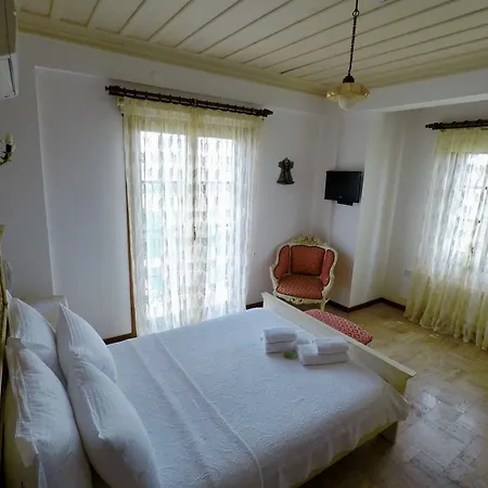 Tas Bahce Cunda Hotel Ayvalı