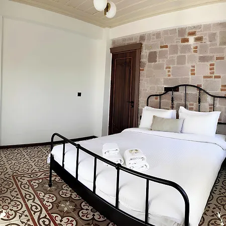 Hotell Tas Bahce Cunda