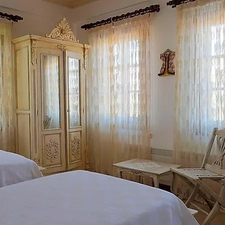Tas Bahce Cunda * Ayvalı