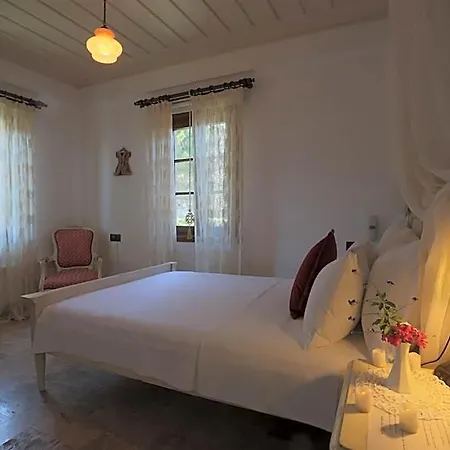 Hotell Tas Bahce Cunda *